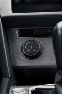 dial for controlling AC in vehicle
